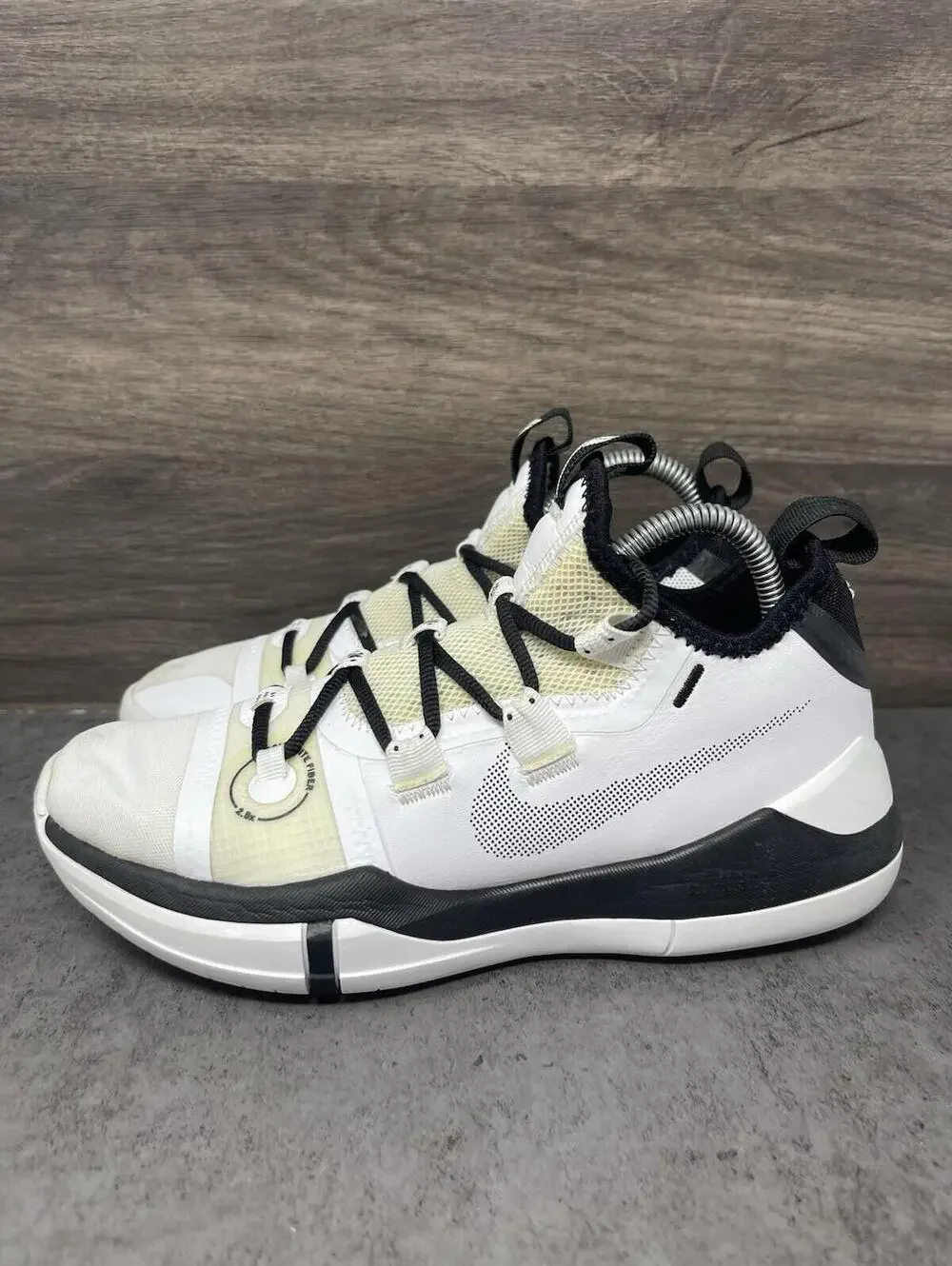 Nike Kobe AD Exodus TB Sneakers Kids Size 5 White Black Basketball AT3874-101
